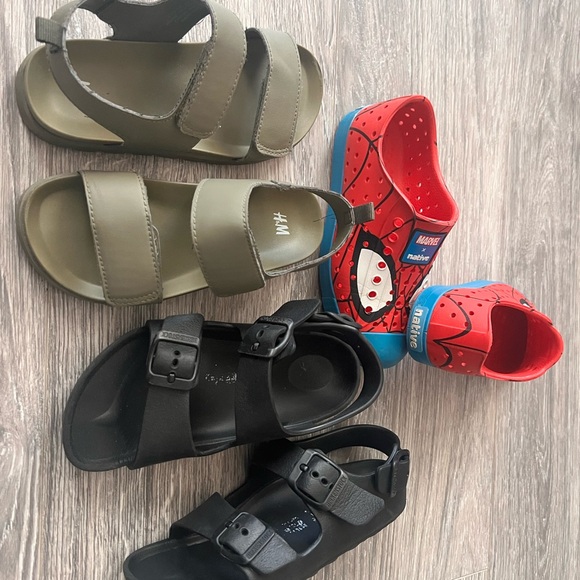 Sold - Picture 1 of 2